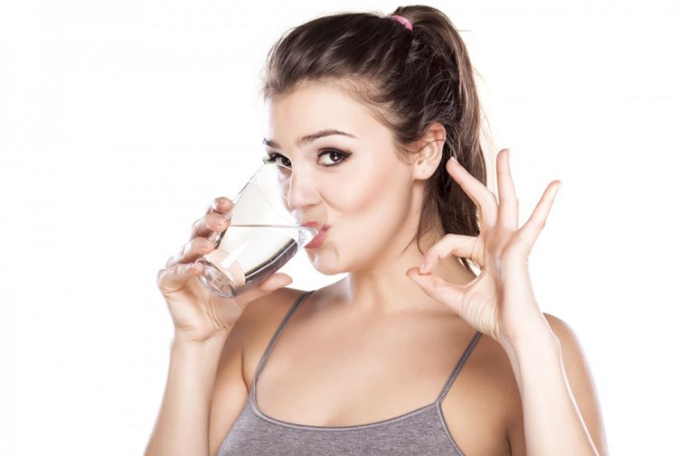 Пить воду при похудении